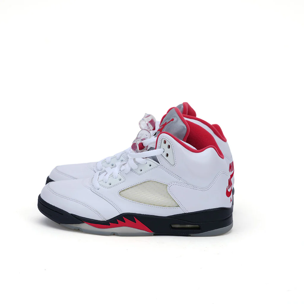 Nike Air Jordan 5 Fire Red Size 9.5 New - Image 2