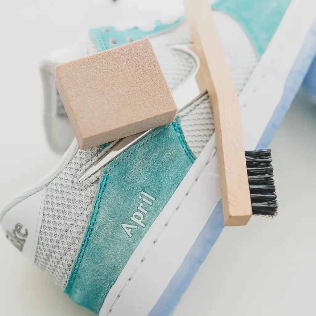 EXECUTIVE SHOE CLEANING SYSTEM - Image 19