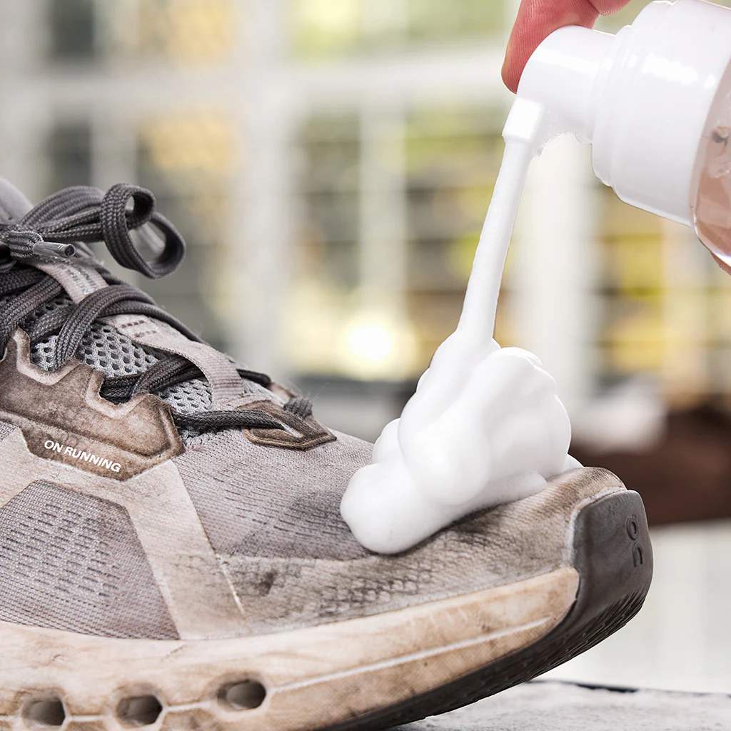 OXICLEAN SNEAKER + HAT FOAM CLEANING SOLUTION - Image 7